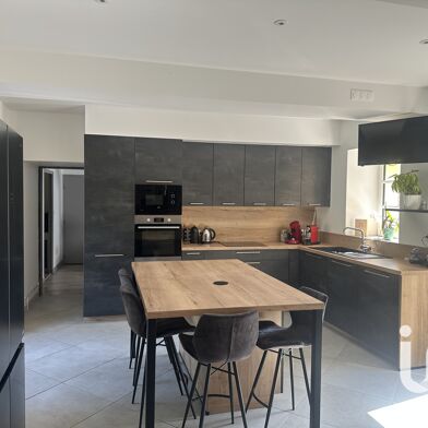 Maison 7 pièces 249700 €