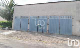 Garage  120 m² à vendre à Saint-Victor-et-Melvieu (12400)