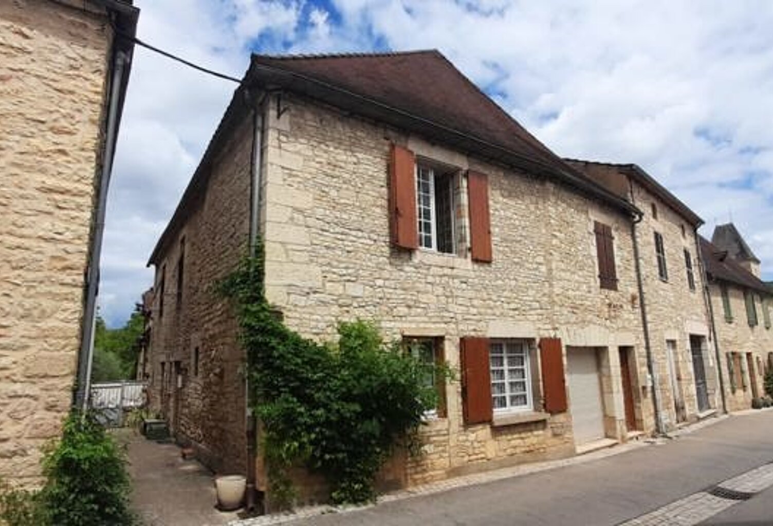 Maison de bourg de 4 pièces principales — photo 1