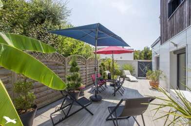 Maison 5 pièces 906540 €