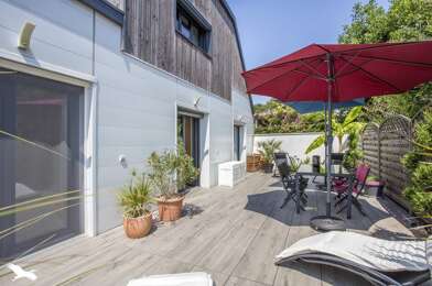 Maison 5 pièces 906540 €