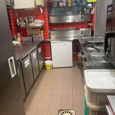 Commerce  310000 €