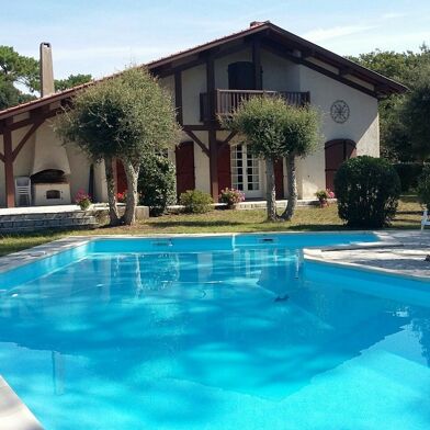 Maison 6 pièces 890000 €