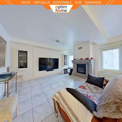 Appartement 6 pièces 225000 €