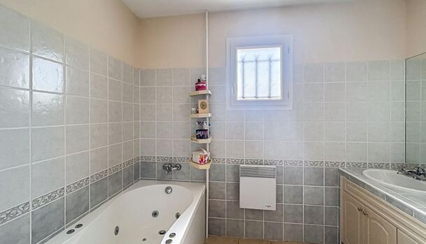 Villa / Maison 4 pièces  à vendre Vérines 17540