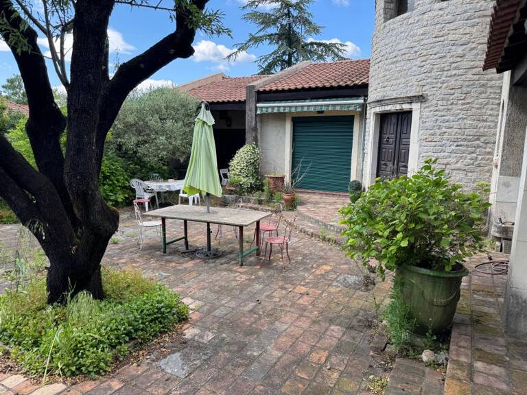 Spacieuse Maison de Maître 5 chambres avec dépendances – Alès résidentiel-Piscine — photo 1