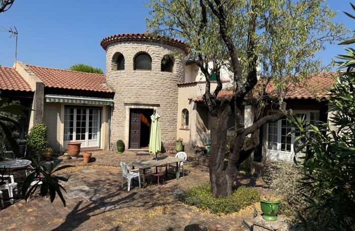 Spacieuse Maison de Maître 5 chambres avec dépendances – Alès résidentiel-Piscine — photo 2