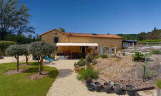 Maison 8 Pièces 225 m² à vendre à Plazac (24580)