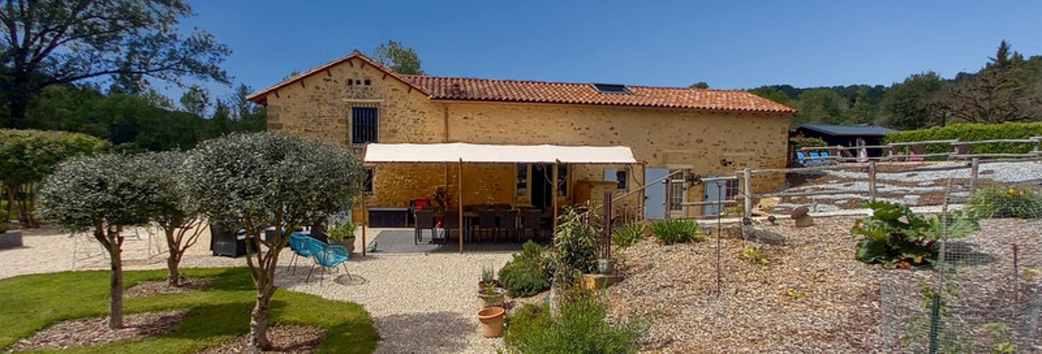 Maison 8 Pièces 225 m² à vendre à Plazac (24580)