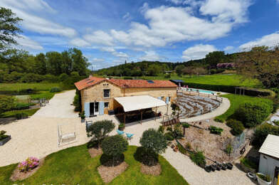 Maison 8 pièces 626500 €
