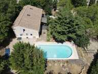 À Vendre – Gard Rhodanien -  SALAZAC Maison de Charme d'environ 200 m2 avec Piscine sur un terrain de 2079 m2 — photo 2