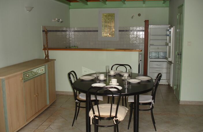 À Vendre – Gard Rhodanien -  SALAZAC Maison de Charme d'environ 200 m2 avec Piscine sur un terrain de 2079 m2 — photo 5