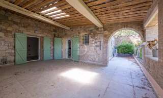 Appartement 5 Pièces 107 m² à vendre à Saint-Laurent-du-Var (06700)