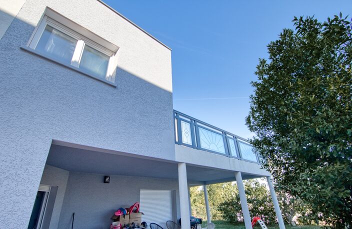 Doubs (25), à vendre Besançon, Les Montboucons, Maison 235 m2 ( T4 + T3 ) + terrain de 669 m2 — photo 3