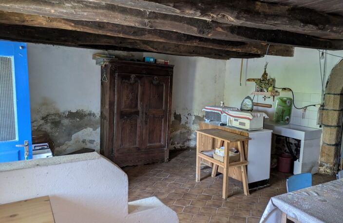 LOCMALO EN CAMPAGNE JOLIE MAISON EN PIERRE SOUS ARDOISE A RENOVER DE 3 PIECES 90M² ENVIRON PARCELLE DE 2569M² ENVIRON — photo 4