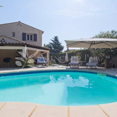 Maison 5 pièces 750000 €