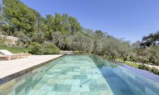 Maison 7 Pièces 190 m² à vendre à Valbonne (06560)