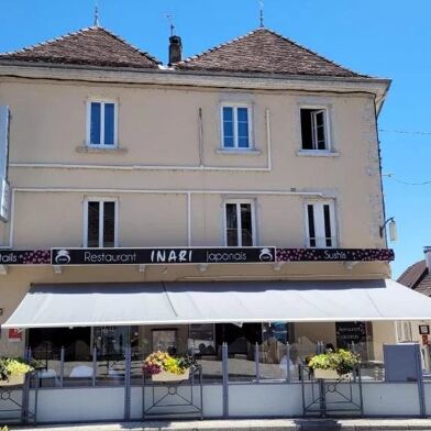 Commerce 10 pièces 212800 €