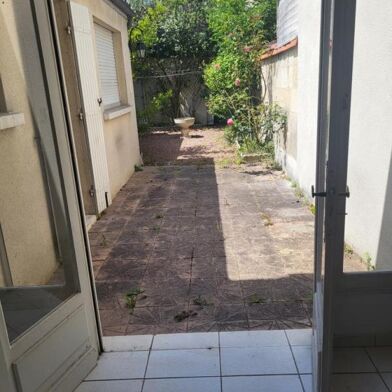 Maison 5 pièces 1331 €