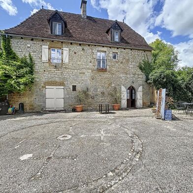 Maison 1 pièces 450000 €