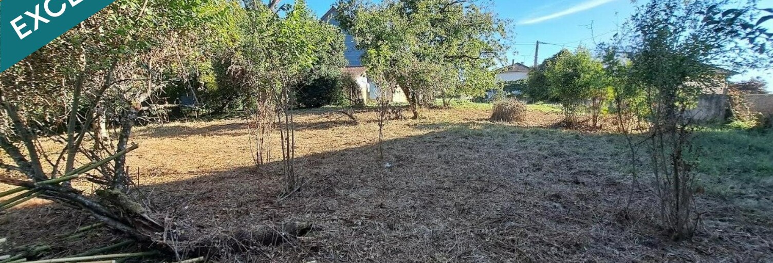 Terrain  1652 m² à vendre à Bersaillin (39800)