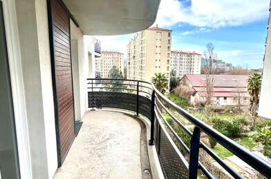 Appartement 3 pièces 1050 €