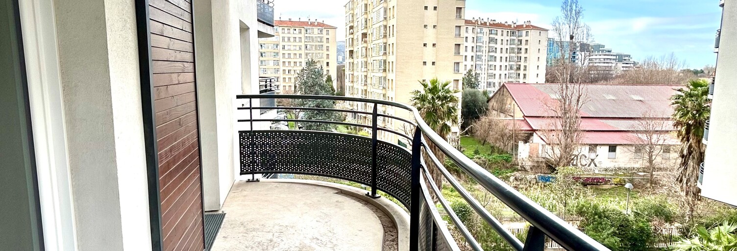 Appartement 3 Pièces 74 m² à louer à Marseille 8 (13008)