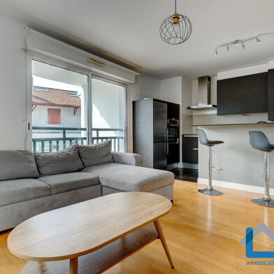 Appartement 2 pièces 215000 €