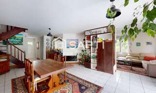 Maison 6 Pièces 137 m² à vendre à Sainte-Hélène (33480)