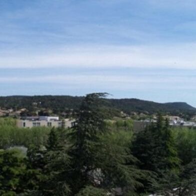 Appartement 5 pièces 94700 €