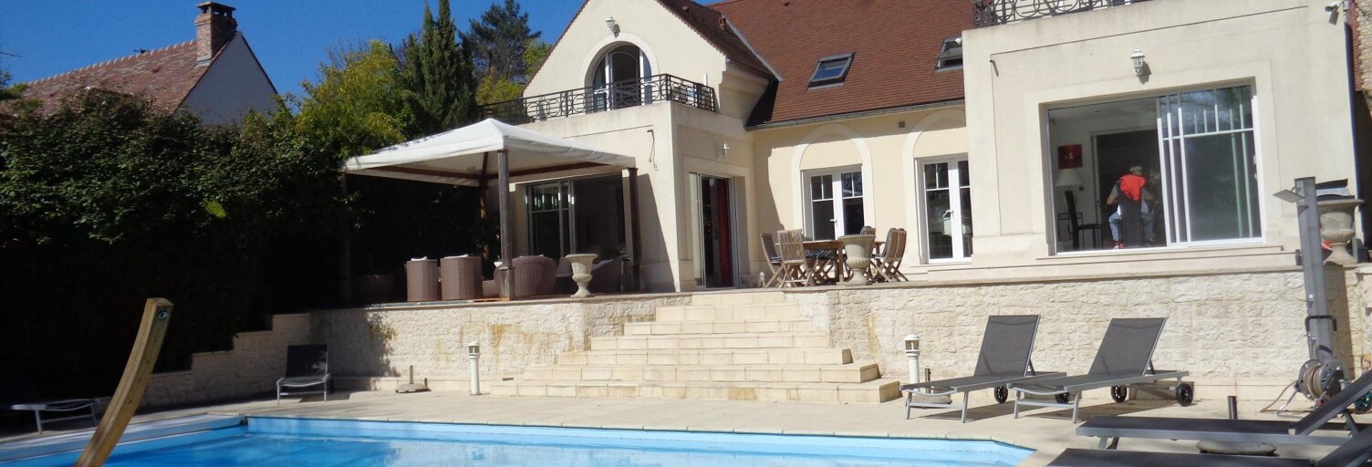 Maison 8 Pièces 229 m² à vendre à Montmorency (95160)