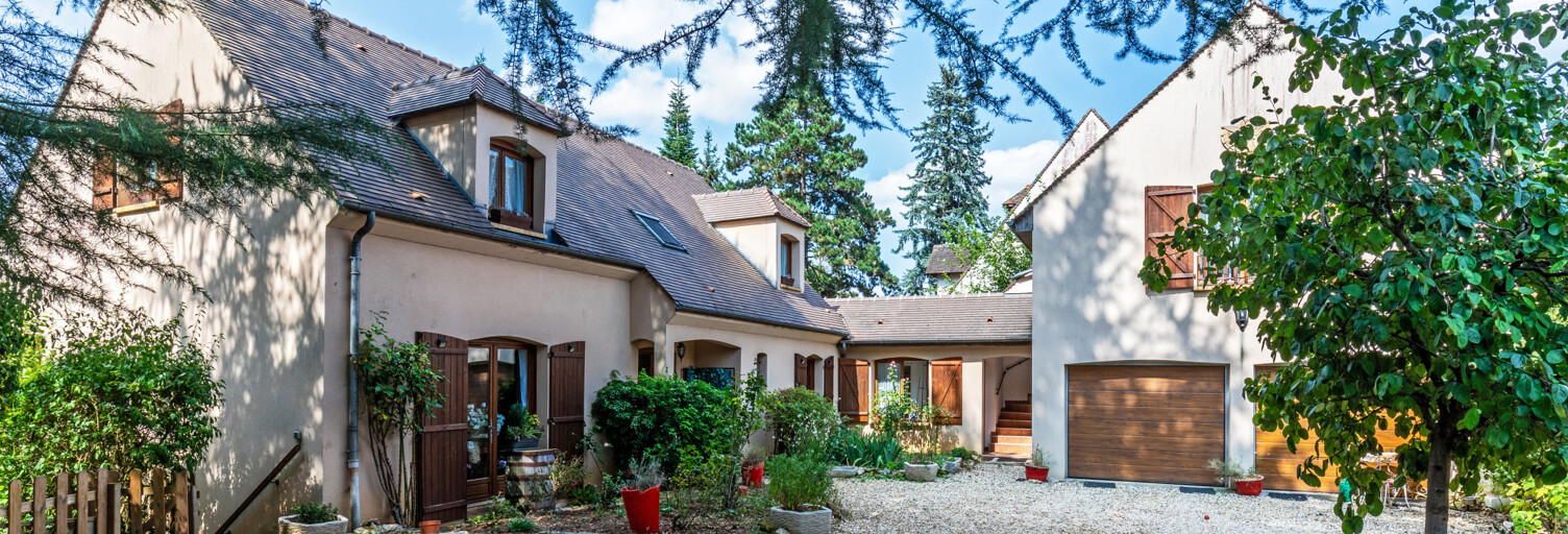 Maison 6 Pièces 197 m² à vendre à Thoiry (78770)