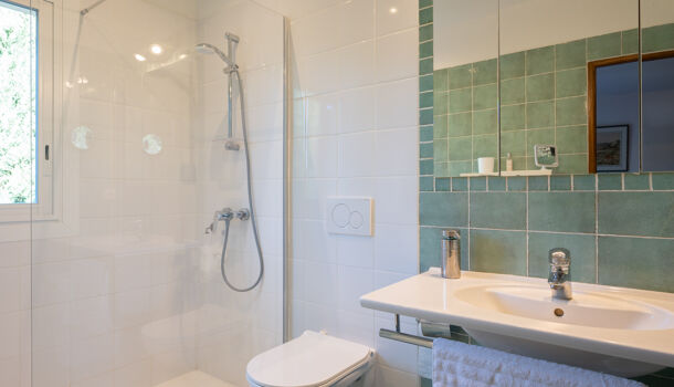 Villa / Maison 11 pièces  à vendre Cuers 83390