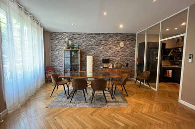 Appartement 4 pièces 220000 €