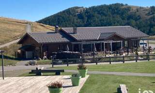 Commerce  157 m² à vendre à Péone (06470)