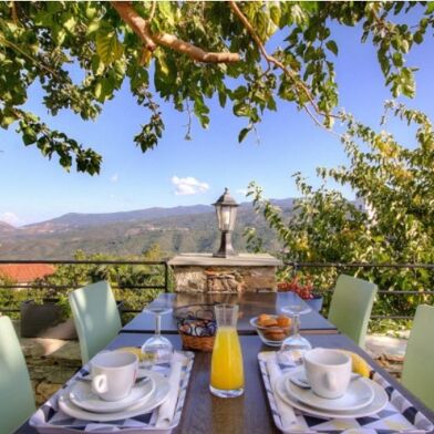 Maison 16 pièces 659000 €