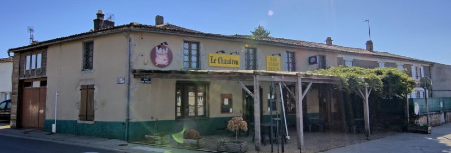 Immeuble  289 m² à vendre à Moncoutant (79320)