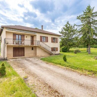 Maison 8 pièces 140400 €