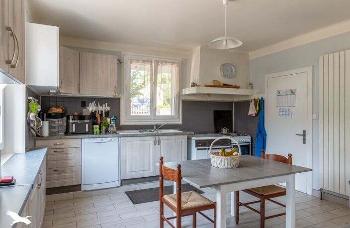 Maison en pierre de 7 pièces principales — photo 2