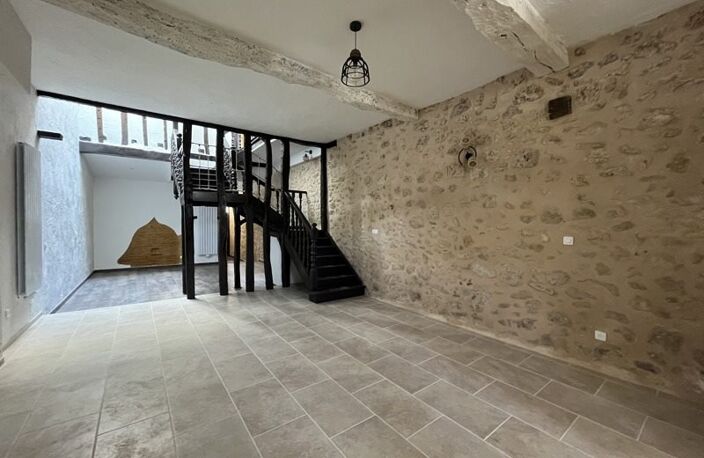Maison de ville de 6 pièces principales — photo 2