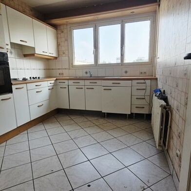 Appartement 5 pièces 161250 €