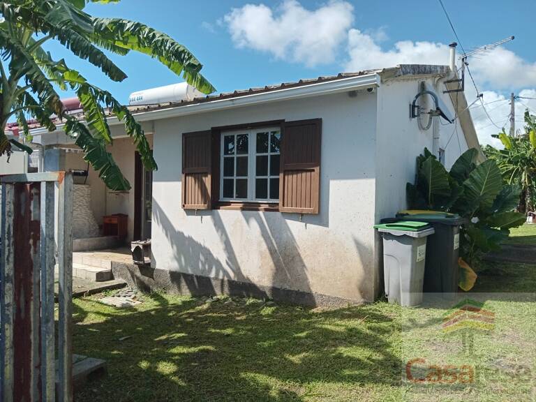 Maison et terrain — photo 1