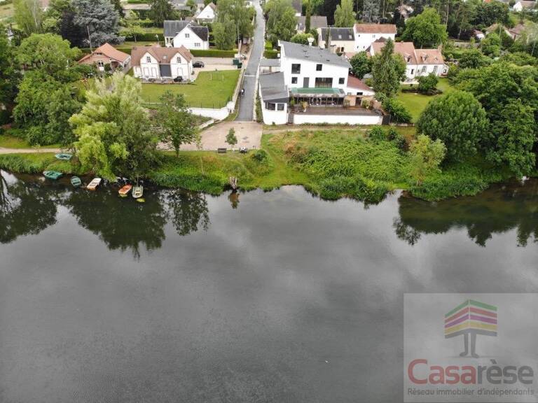 Local commercial — photo 1