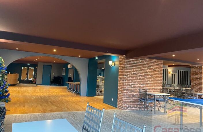 Local commercial — photo 3