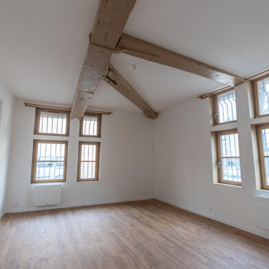 Appartement 3 pièces 690 €