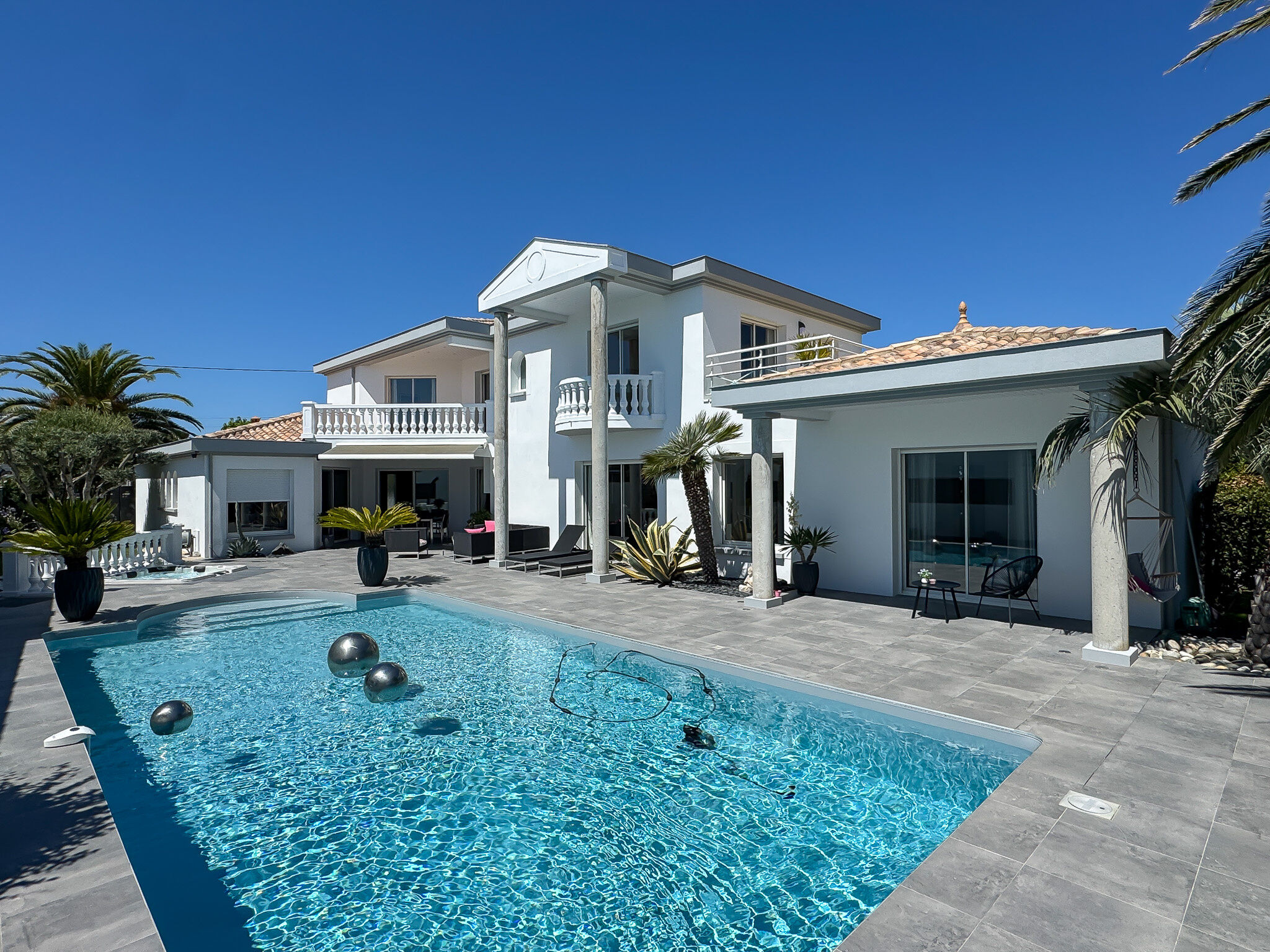 Villa / Maison  T6 à vendre Vaux-sur-Mer 17640