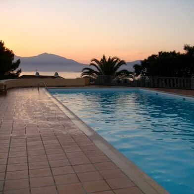 Appartement 3 pièces 215000 €