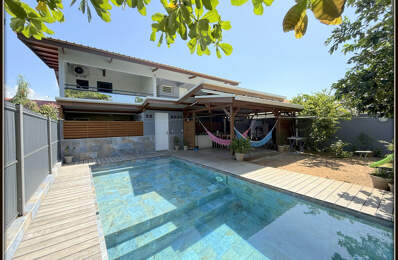 A VENDRE A KOUROU (97310) UNE MAGNIFIQUE VILLA T7 DE 246 m² - AVEC 2 APPARTEMENTS T2 - TERRAIN DE 345 m² - AU PRIX DE 599 000 € — photo du bien