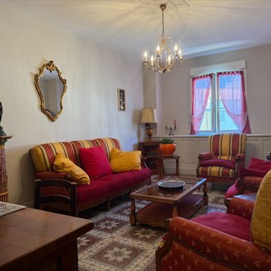 Appartement 7 pièces 194000 €