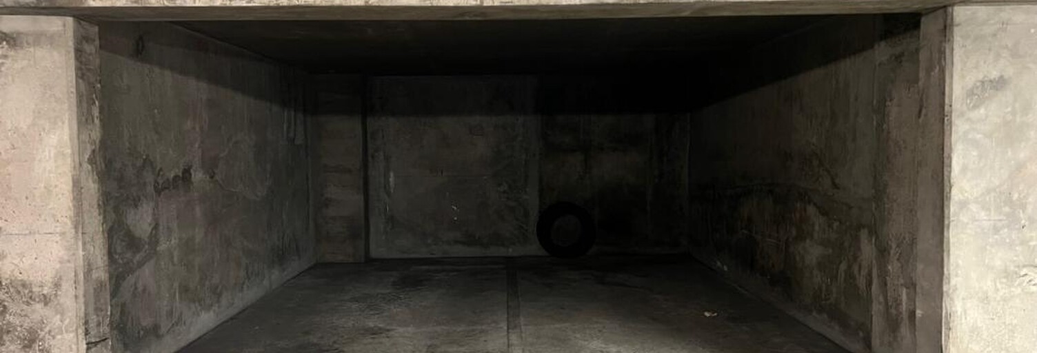 Garage   m² à vendre à Nantes (44000)